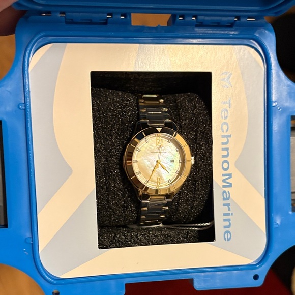 NWT Technomarine Mother of Pearl Luna Watch Gold tone